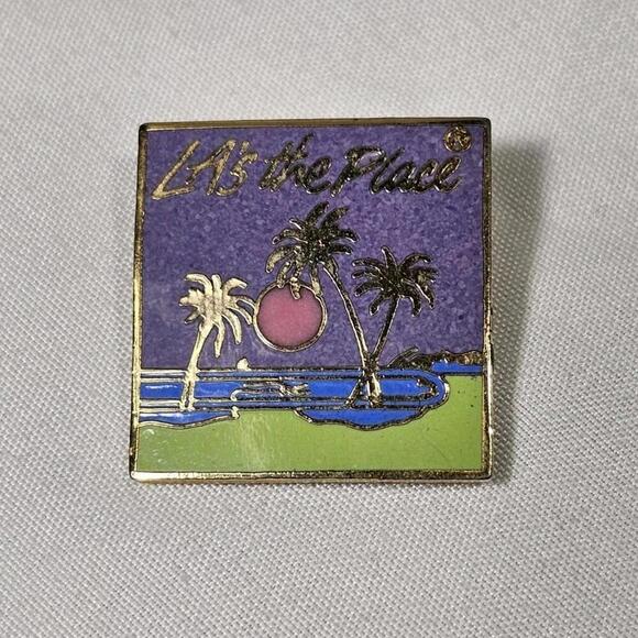 Other - Vintage 1982 LA's the Place Travel Souvenir Lapel Pin Los Angeles California